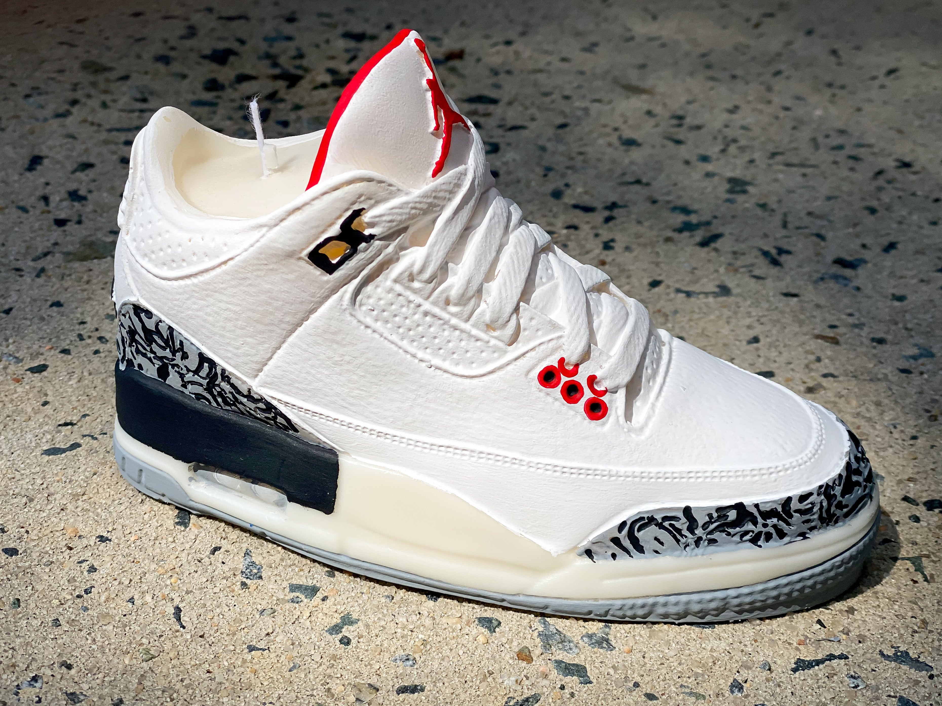 Sneaker Candle-Retro White Cement 3 | Nike Air Jordan 3 Sneaker